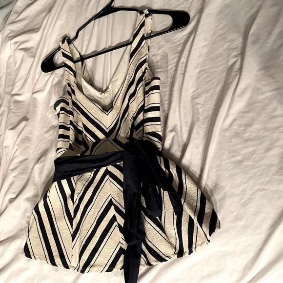 ANTHROPOLOGIE Maeve Mitered Striped Peplum Tank Top With Sash - Size 12 - Picture 6 of 11
